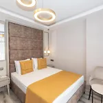 Massimo Hotel 3*