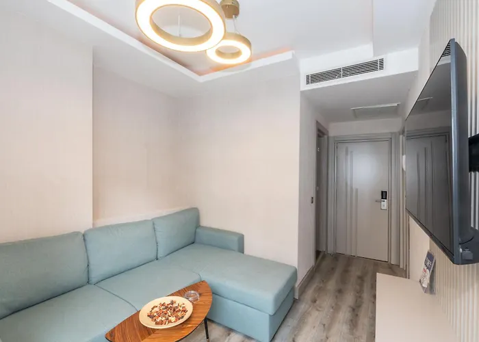 Massimo ホテル 3*