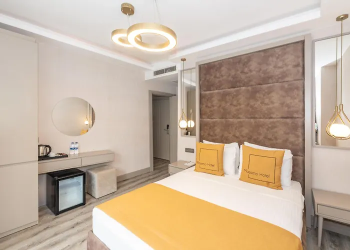 Massimo ホテル 3*