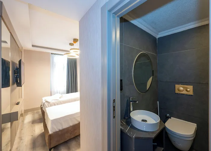 Massimo ホテル 3*